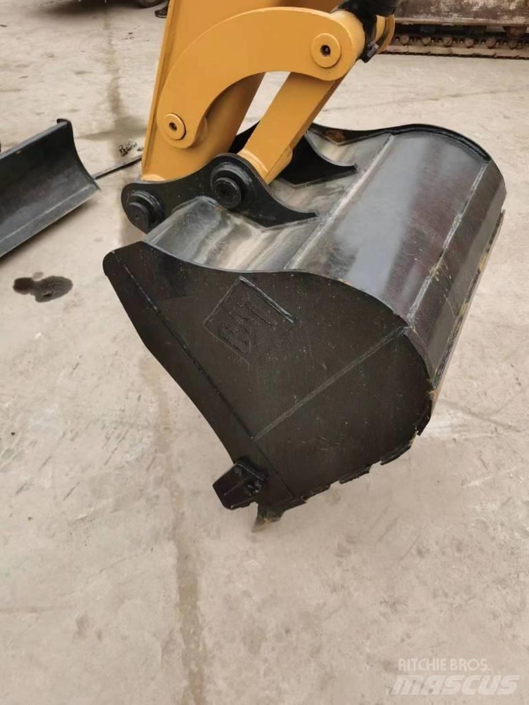 CAT 306E2 Pásová rýpadla