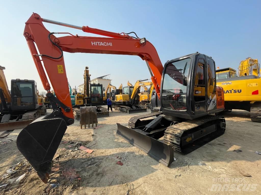 Hitachi ZX 75 Pásová rýpadla