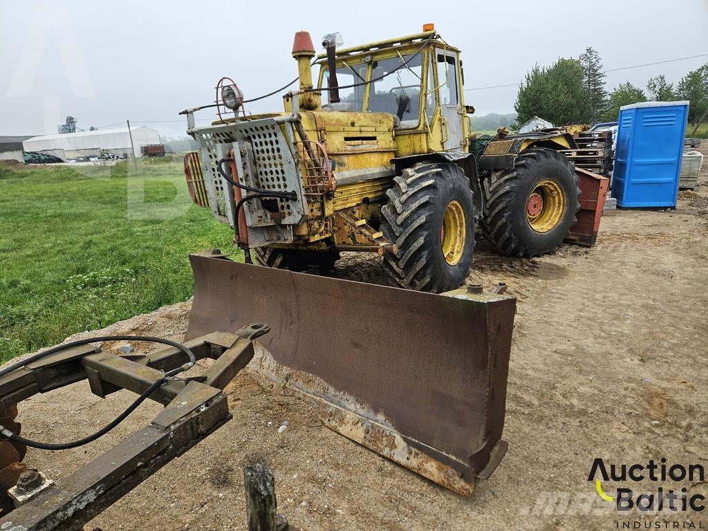  Onbekend T-157K Traktory