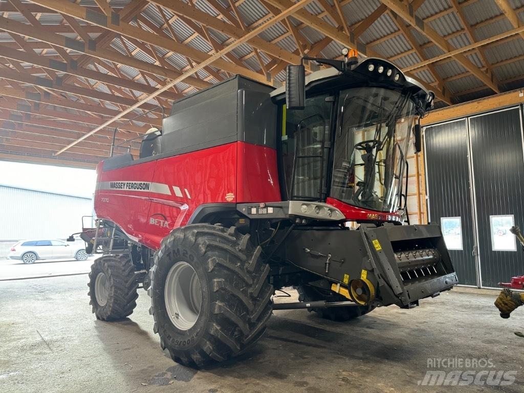 Massey Ferguson 7370 Sklízecí mlátičky