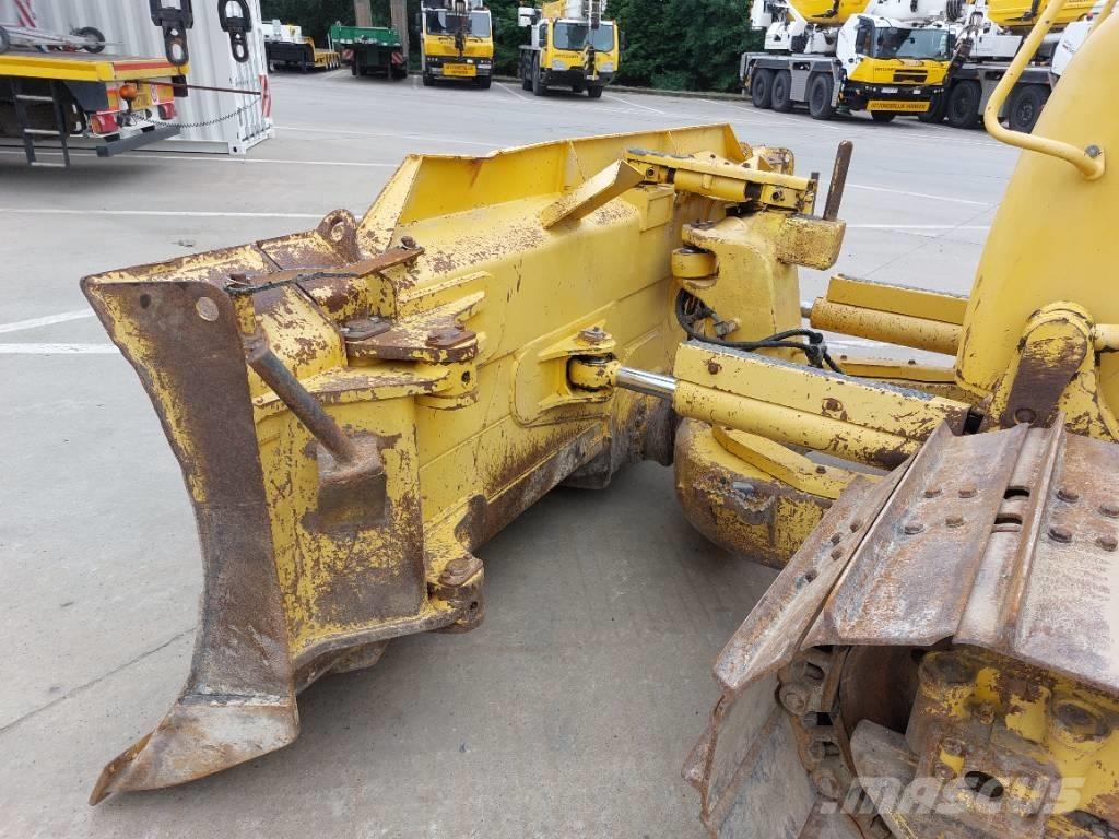 Komatsu D 61 PXi-23 Pásové dozery