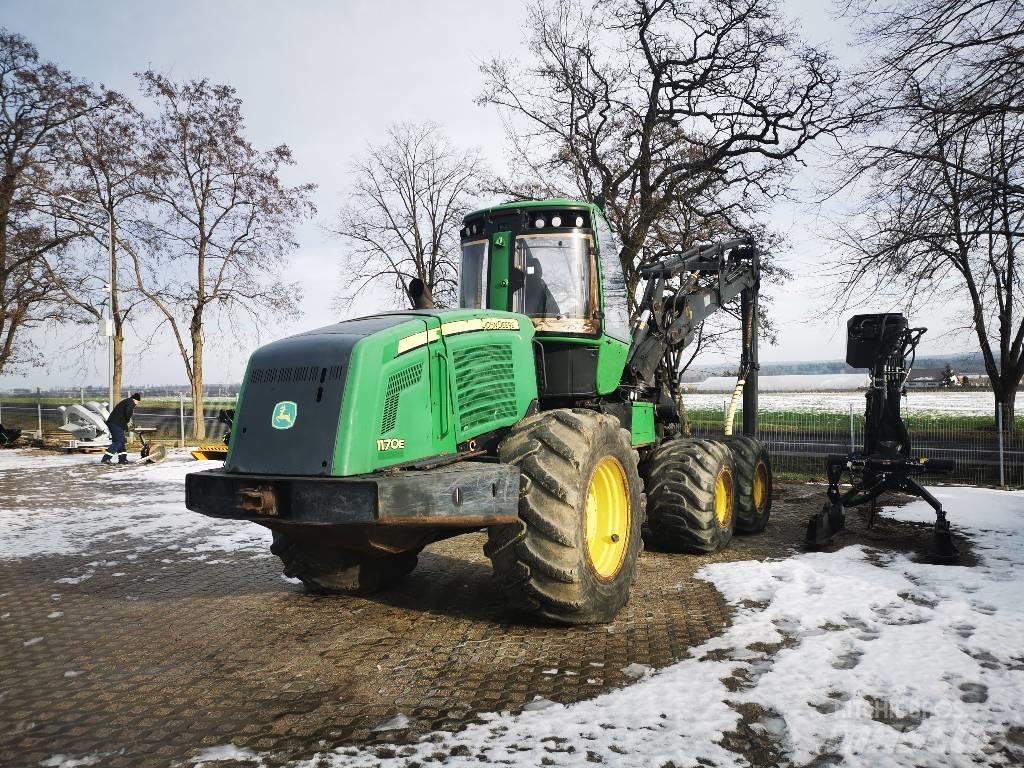 John Deere 1170 E Kombinované stroje