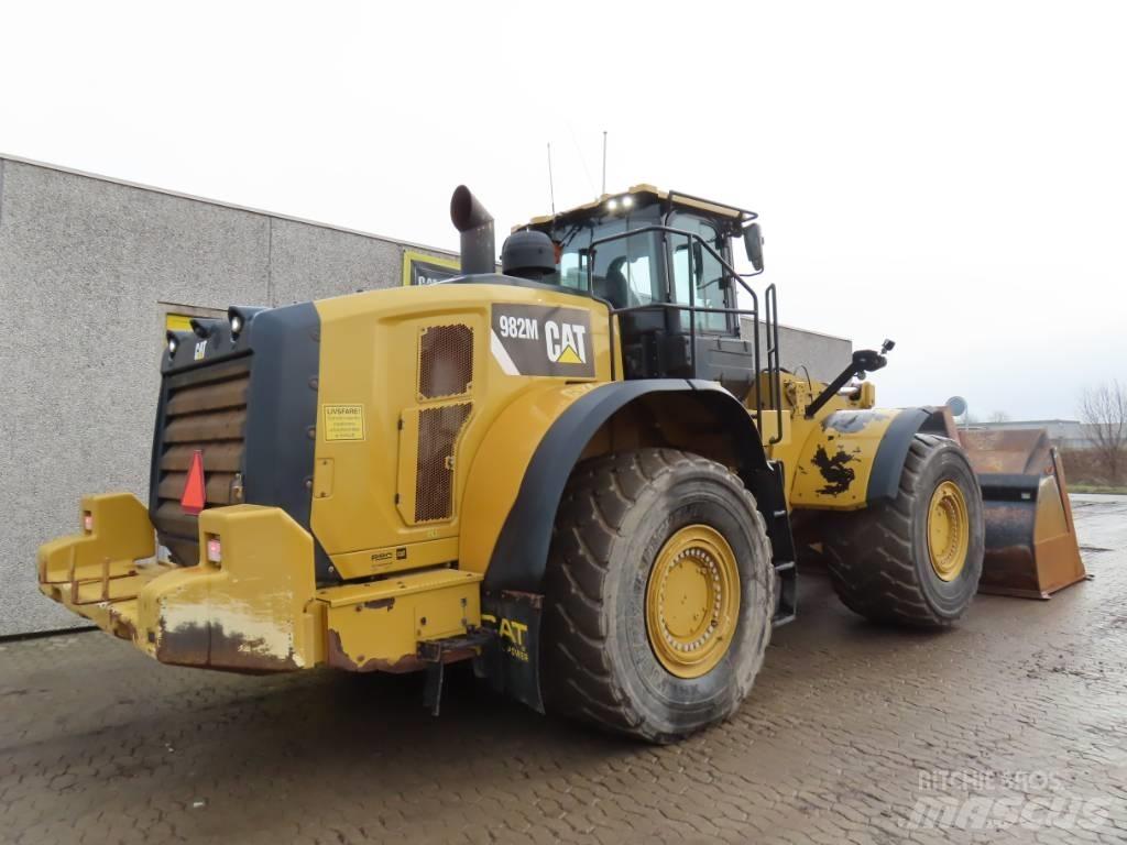CAT 982 M Kolové nakladače