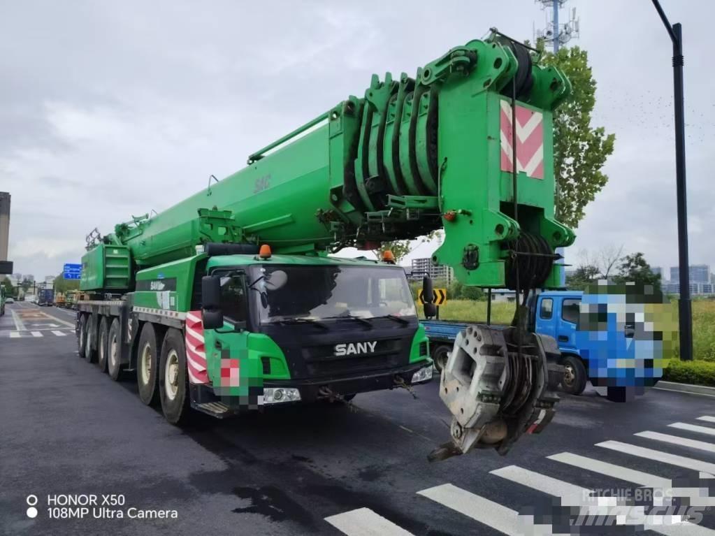 Sany SAC3000 Univerzální terénní jeřáby