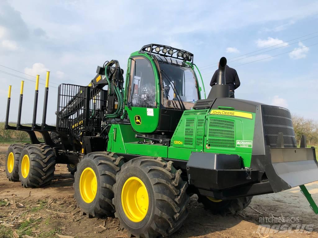 John Deere 1210 G Vyvážecí traktory
