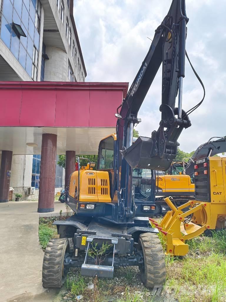 Hyundai R60W Mini rýpadla < 7t