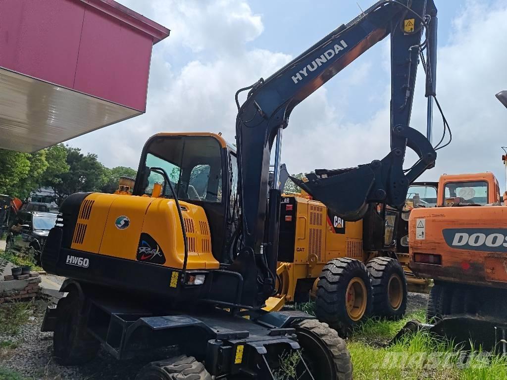 Hyundai R60W Mini rýpadla < 7t
