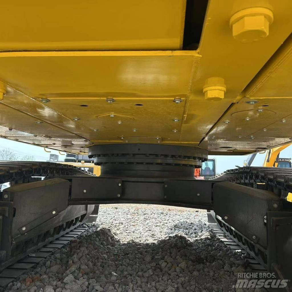 Komatsu 450-8 Pásová rýpadla