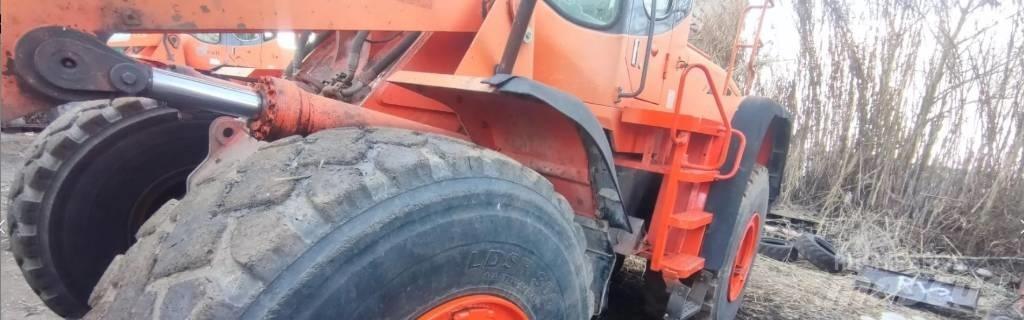 Doosan DL 300 Kolové nakladače