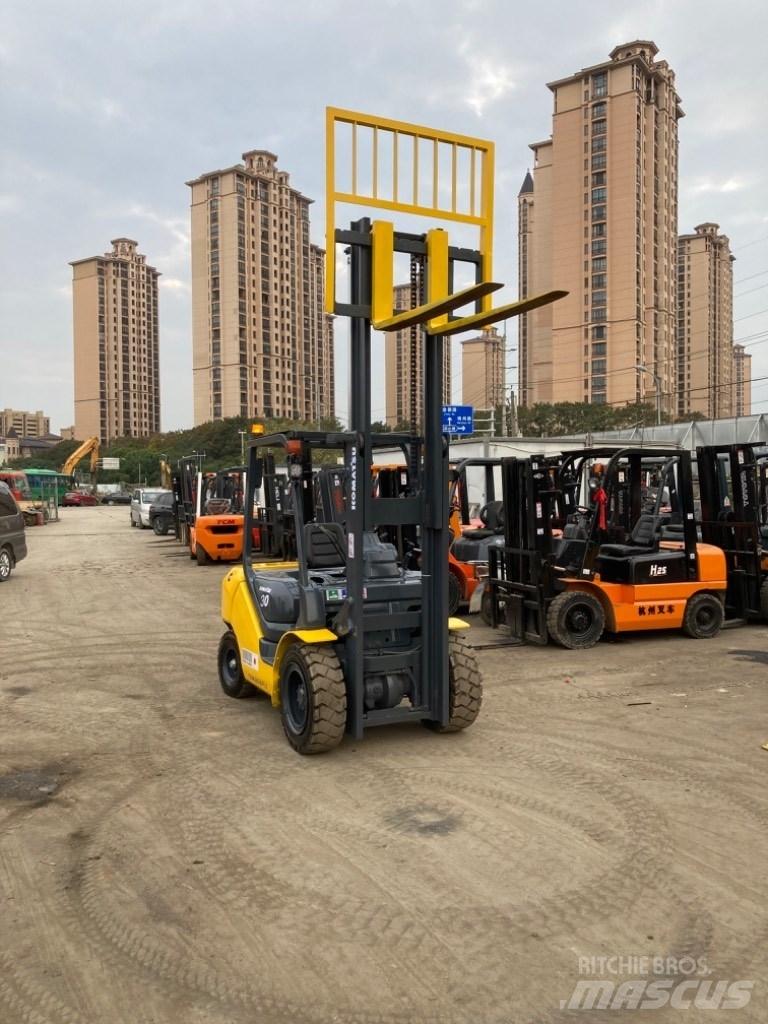 Komatsu FD30T-16 Dieselové vozíky