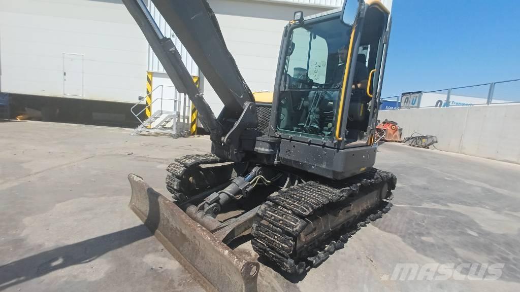 Volvo ECR 88 D Pásová rýpadla