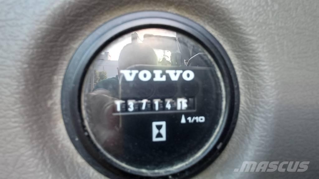 Volvo ECR 88 D Pásová rýpadla
