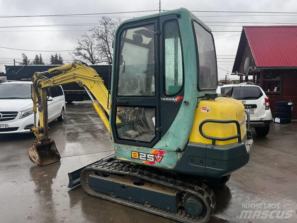 Yanmar B 25 V Mini rýpadla < 7t