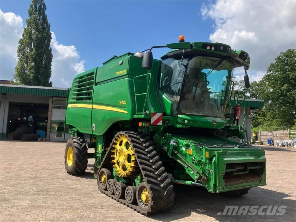 John Deere T670 Sklízecí mlátičky