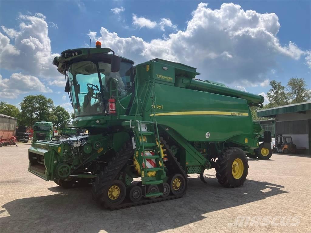 John Deere T670 Sklízecí mlátičky