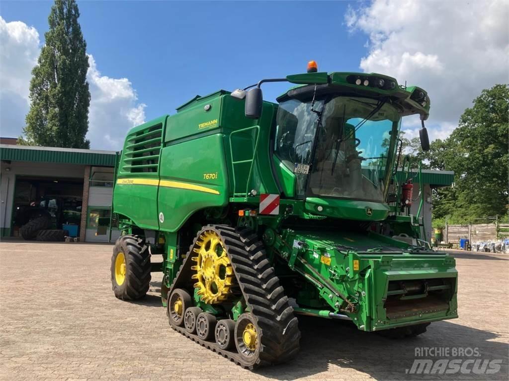John Deere T670 Sklízecí mlátičky