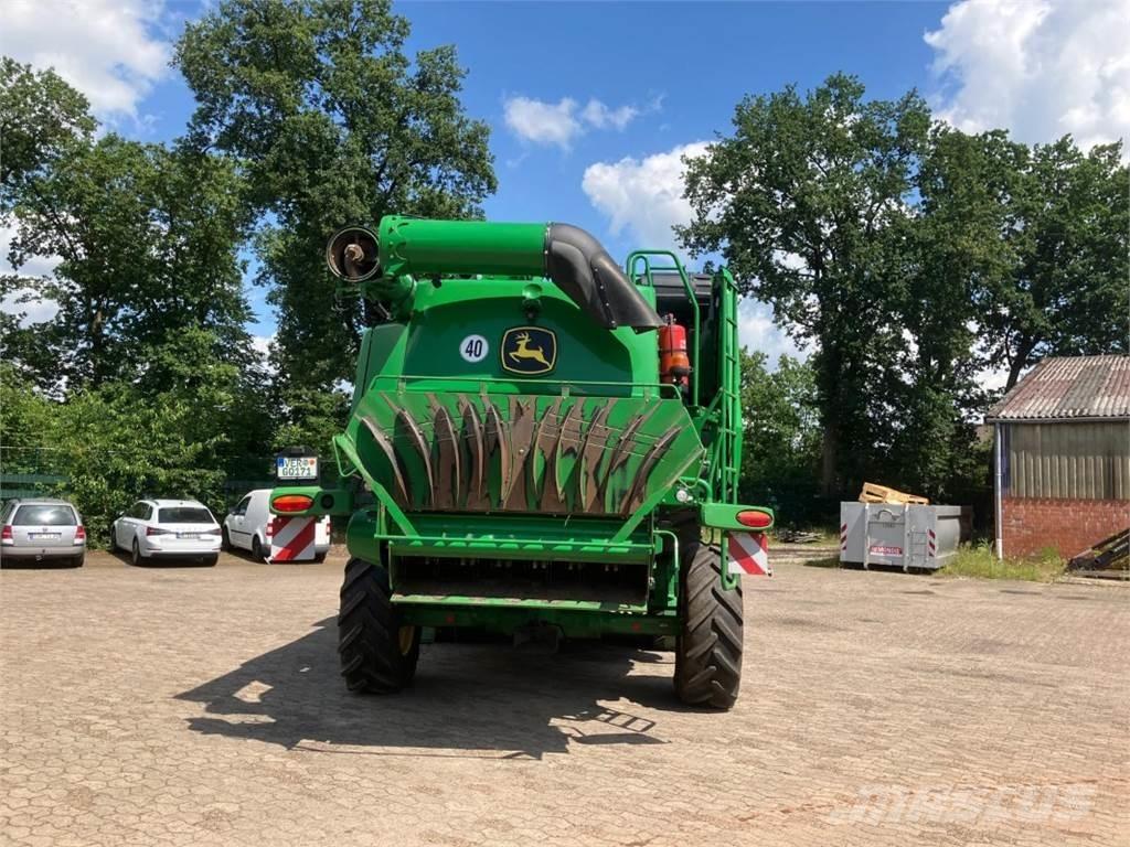 John Deere T670 Sklízecí mlátičky