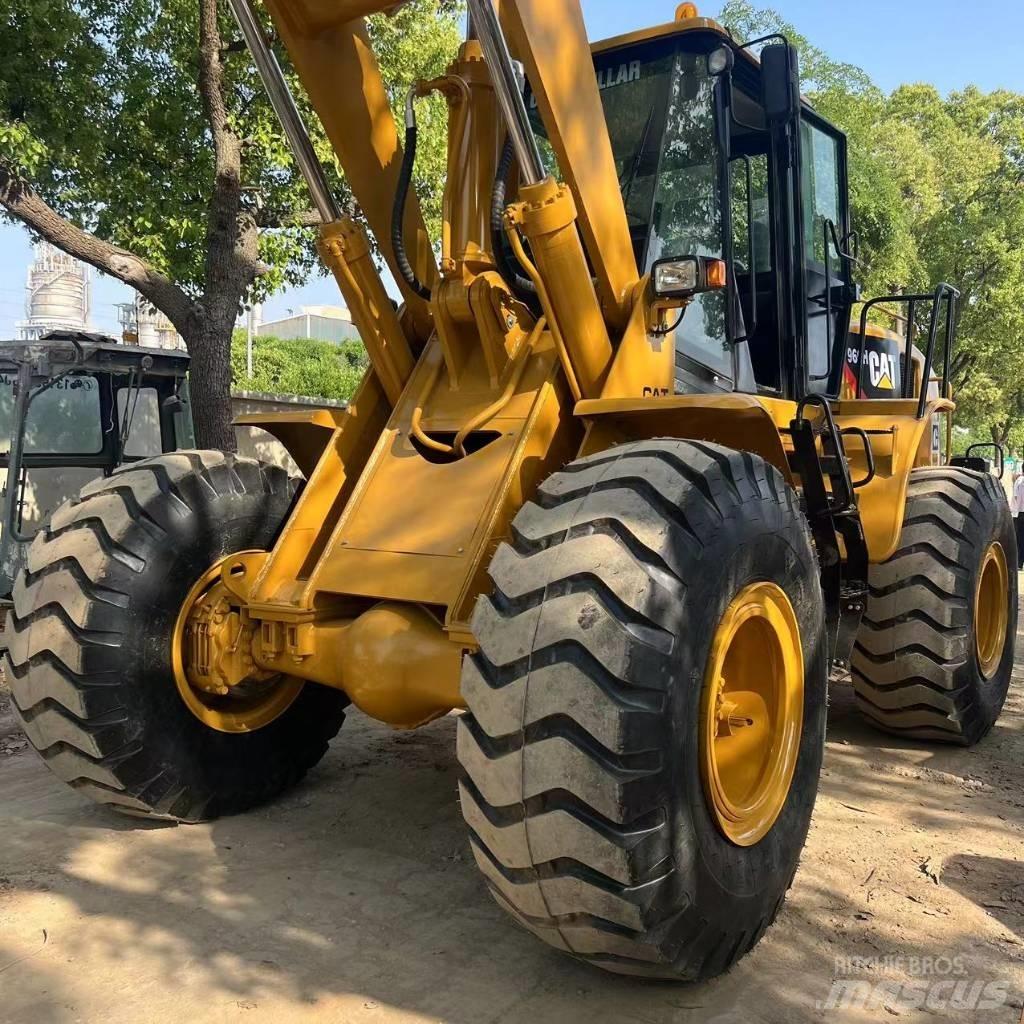 CAT 966 H Kolové nakladače
