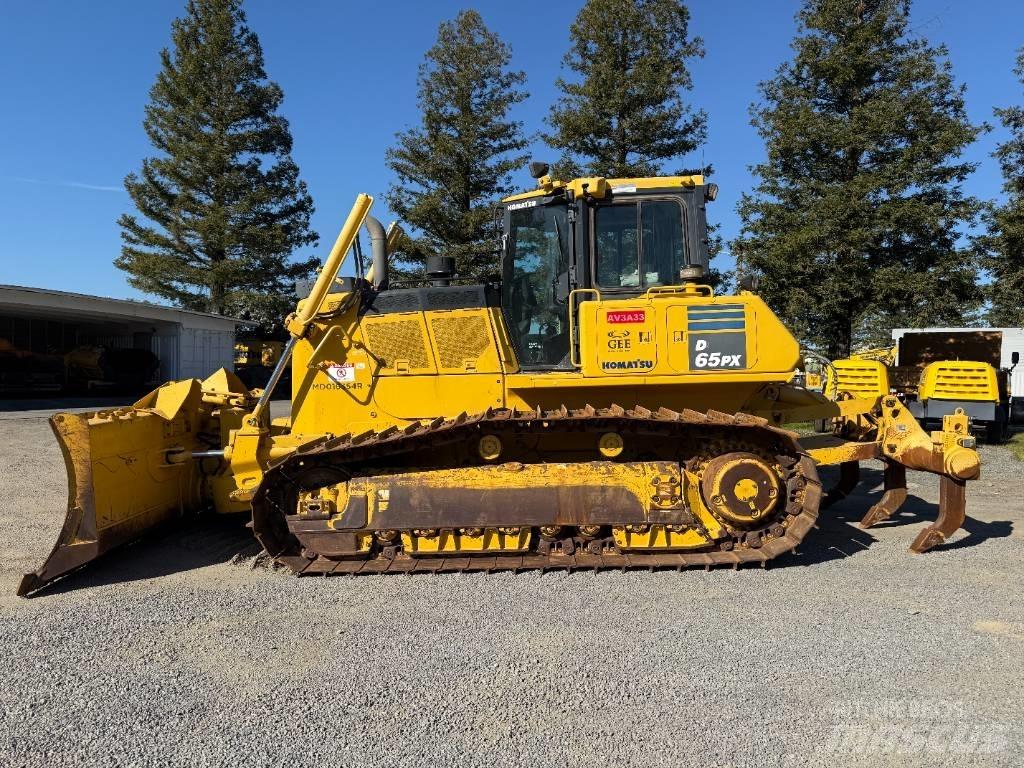 Komatsu D65PX-18 Pásové dozery