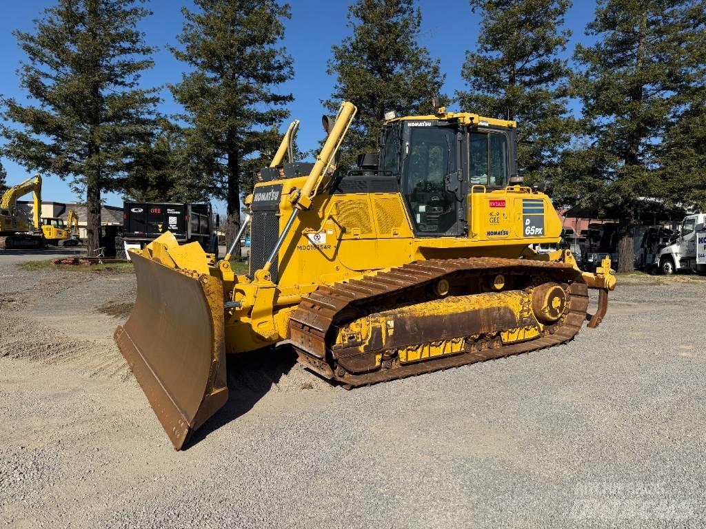 Komatsu D65PX-18 Pásové dozery