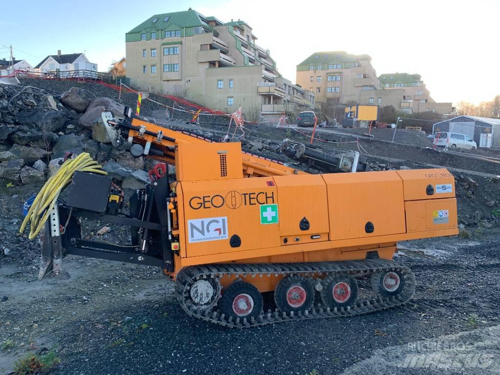  Geotech 607 Povrchové vrtací stroje