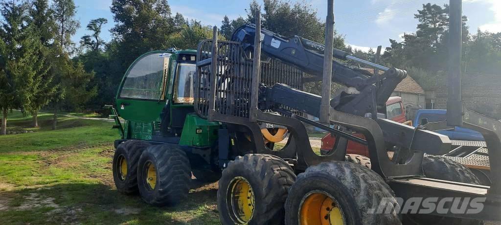John Deere 1110 E Vyvážecí traktory