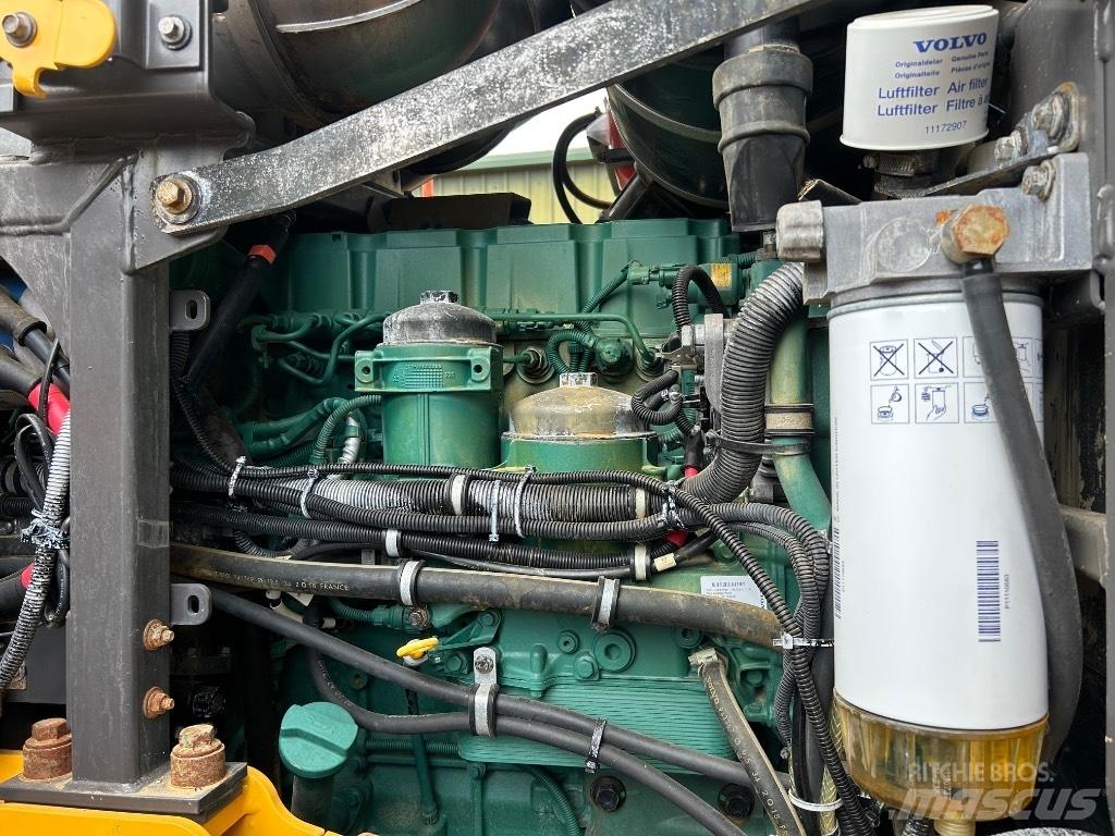 Volvo L110H Kolové nakladače