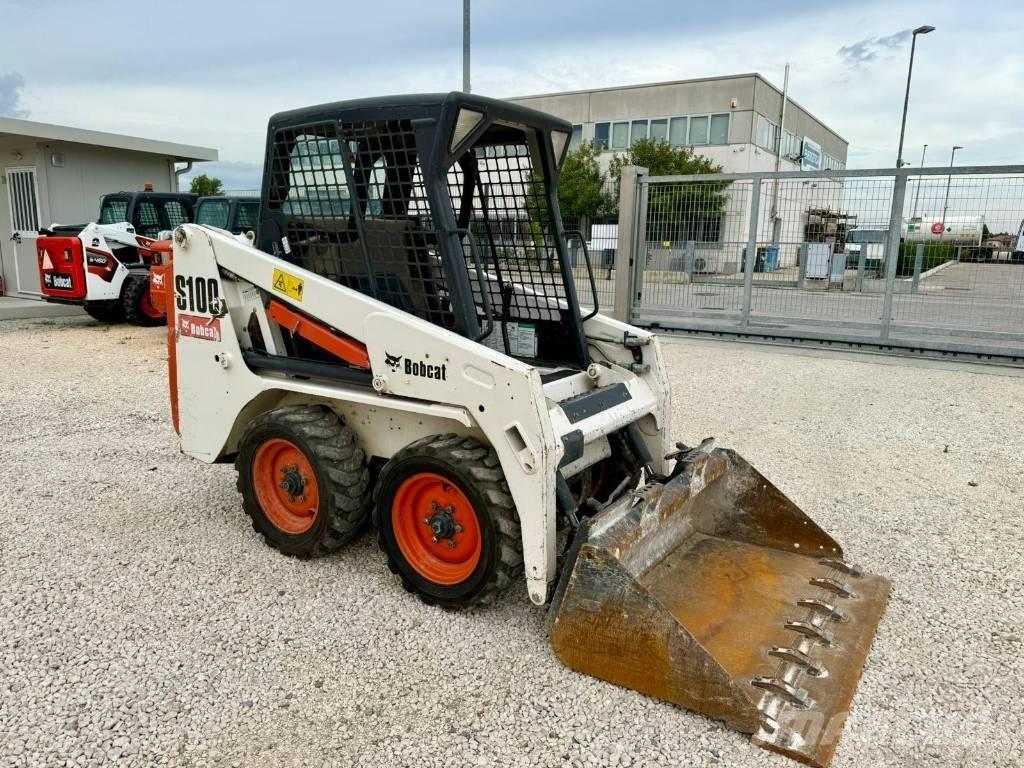 Bobcat S 100 Smykem řízené nakladače