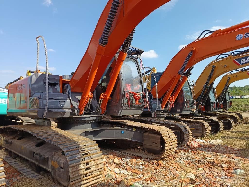 Hitachi ZX240 Pásová rýpadla