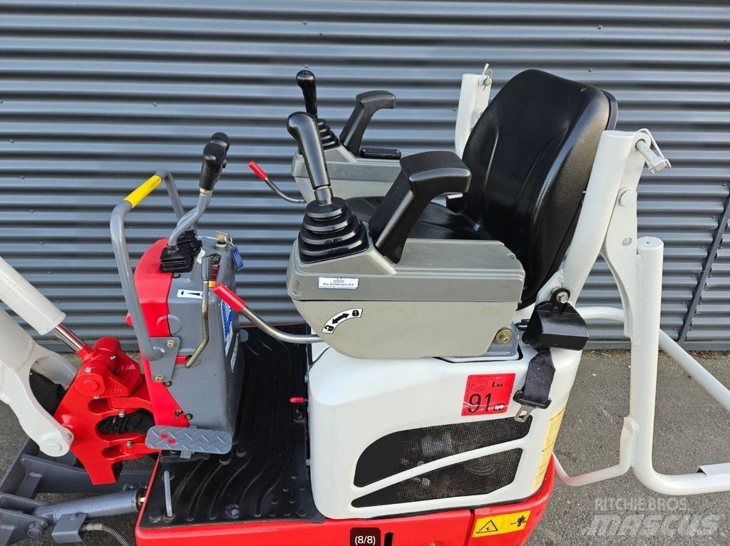 Takeuchi TB 210 R Mini rýpadla < 7t