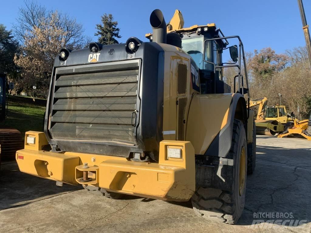 CAT 966 M Kolové nakladače
