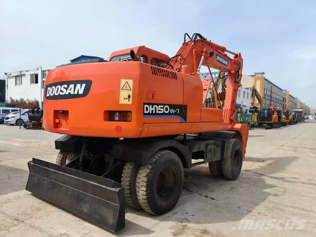Doosan DH 150 Kolová rýpadla