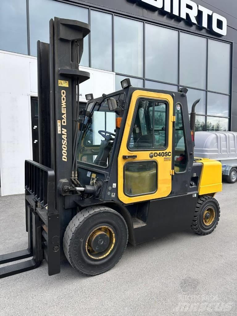 Daewoo D40SC-2 Dieselové vozíky