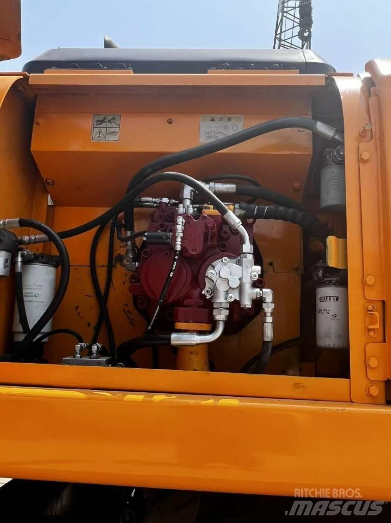 Hyundai R210W-7 Kolová rýpadla