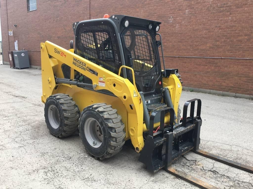 Wacker Neuson SW24 Smykem řízené nakladače