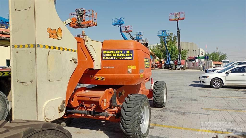 JLG 800AJ Kloubové plošiny