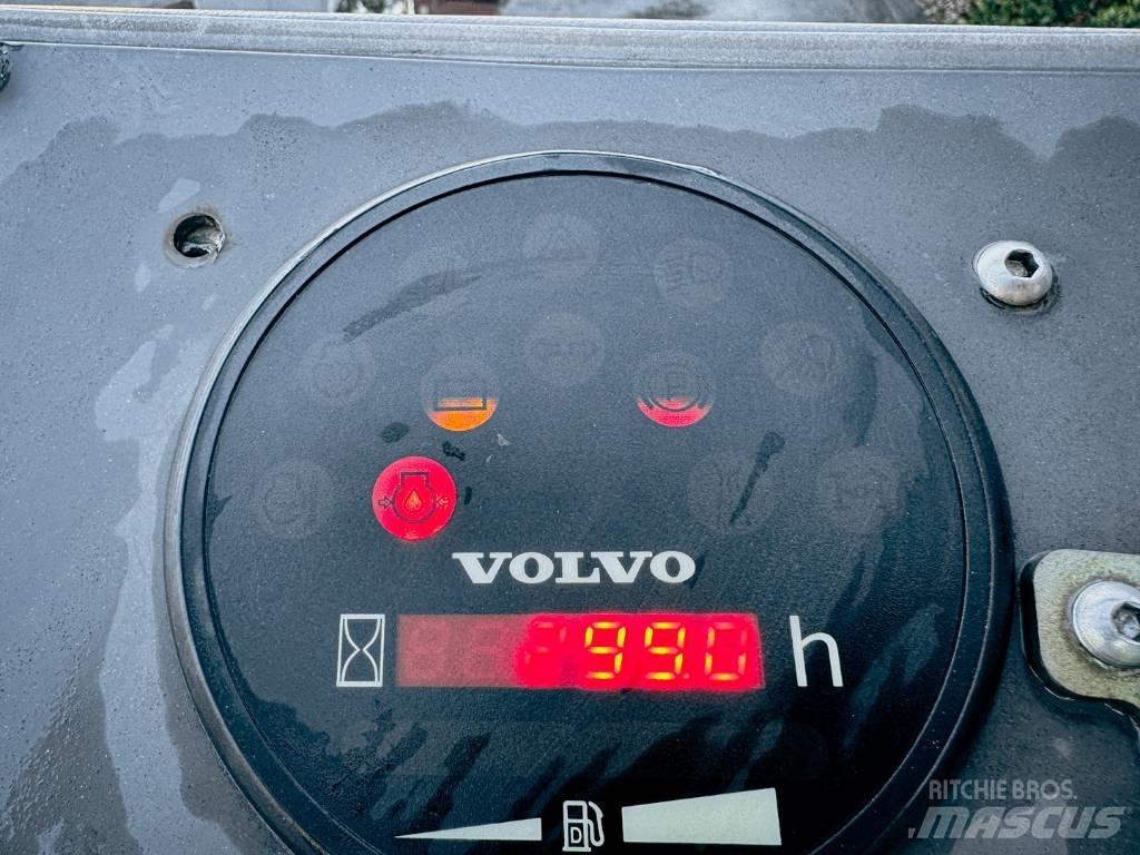 Volvo DD 25 B Tandemové válce