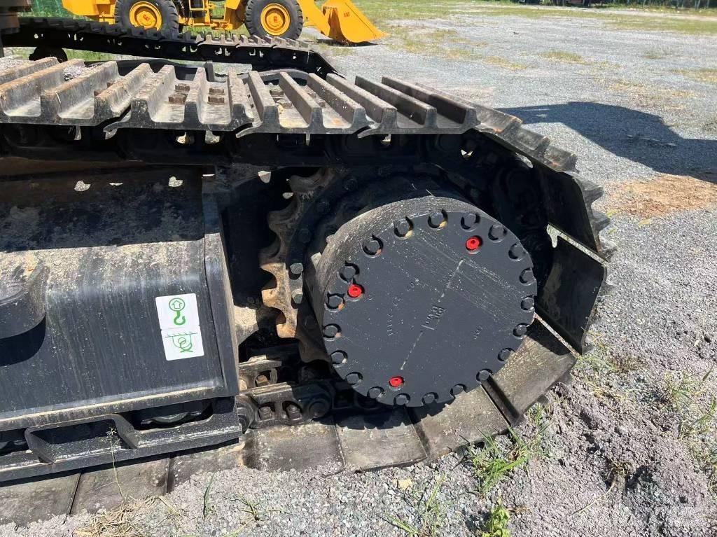 Komatsu PC 300 Pásová rýpadla
