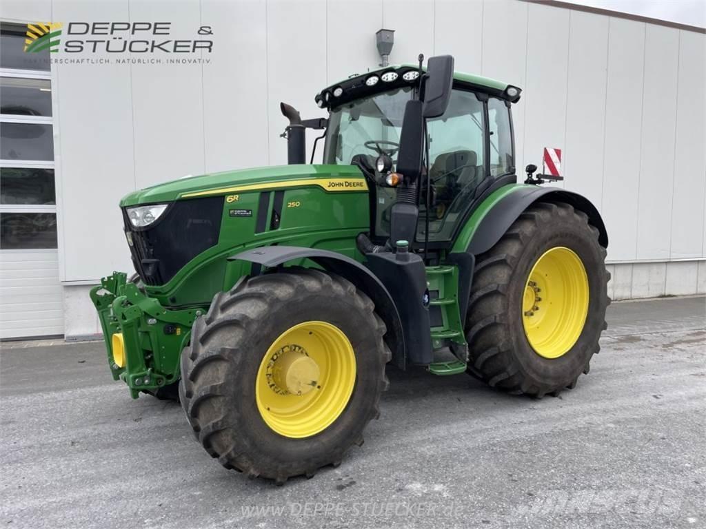 John Deere 6R 250 Traktory