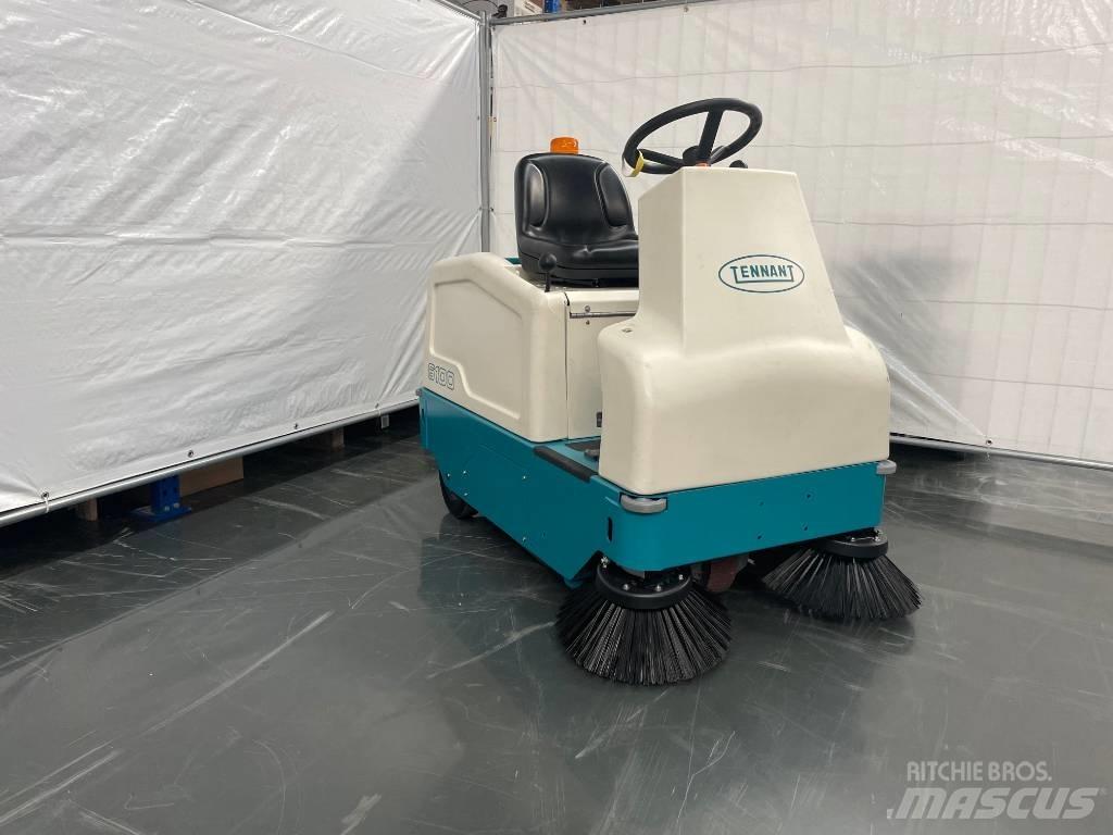 Tennant 6100 Zametací stroje