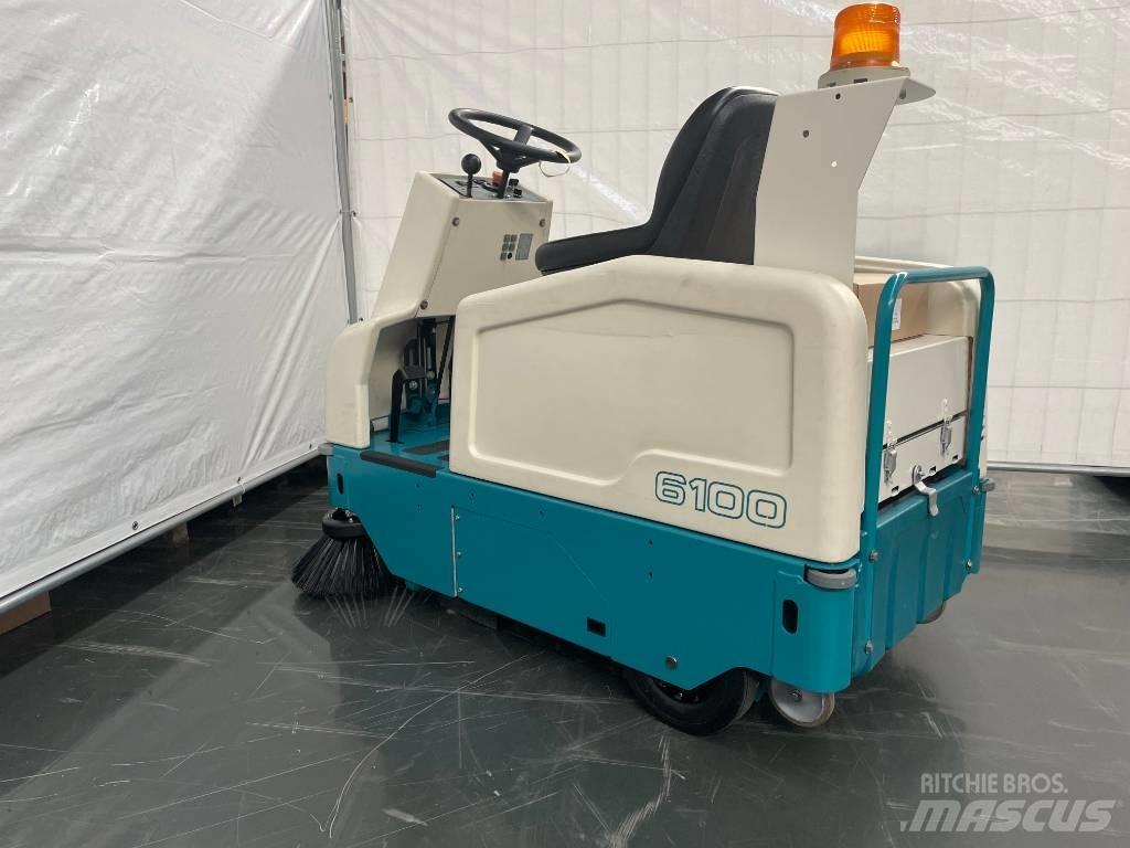 Tennant 6100 Zametací stroje