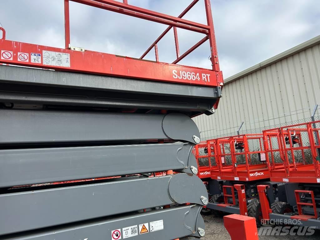 SkyJack sj 9664 RT Nůžková zvedací plošina