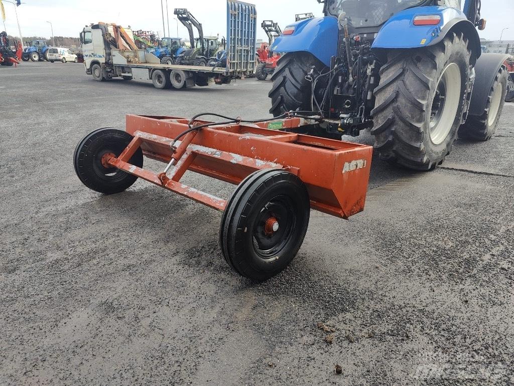  Temera 300 Tažené radlice