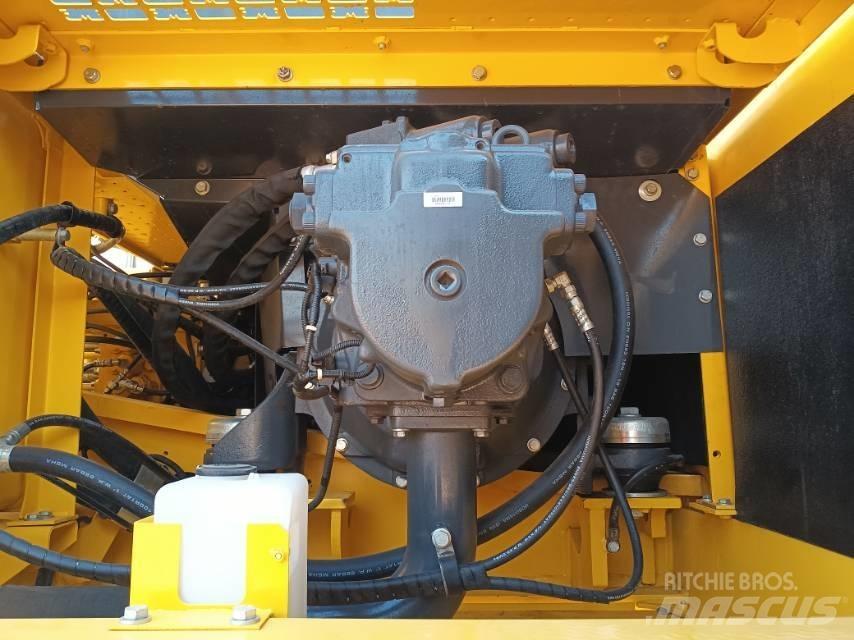 Komatsu PC 450 Pásová rýpadla