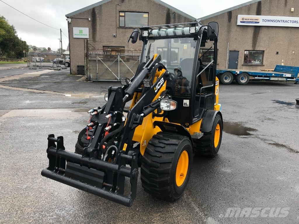 JCB 403 E Teleskopické nakladače pro zemědělství