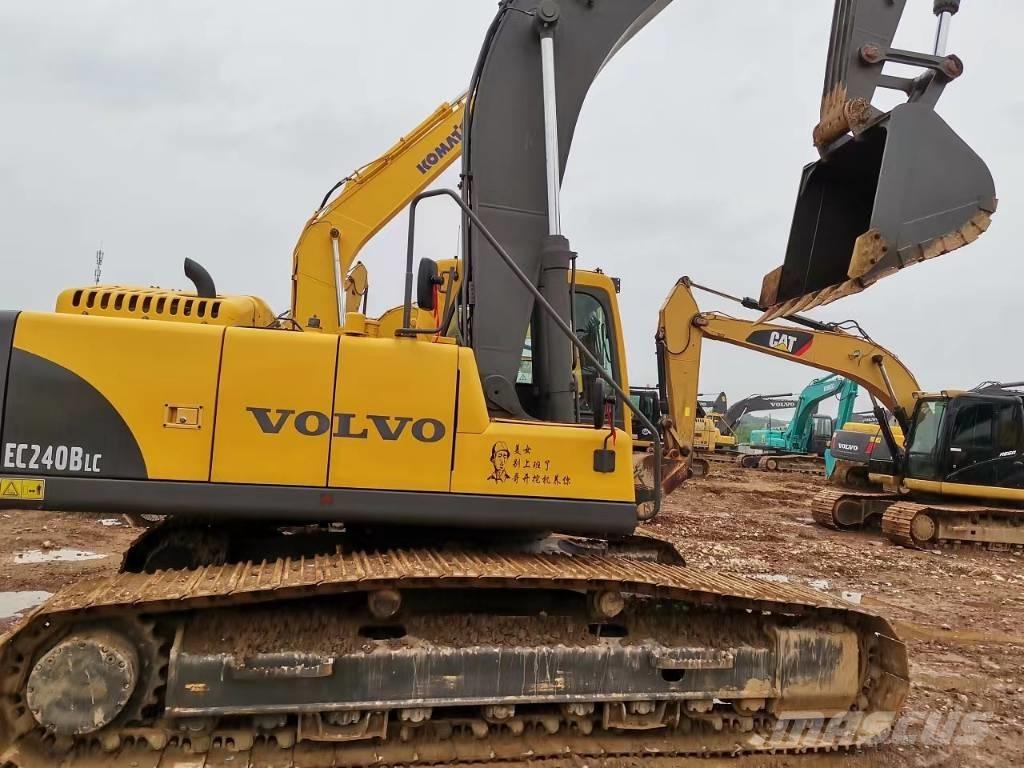 Volvo EC 240 B LC Pásová rýpadla