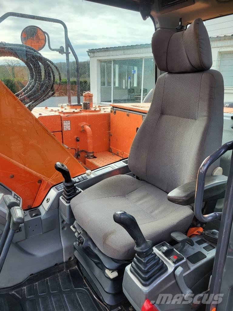 Doosan DX 140 LCR-3 Pásová rýpadla