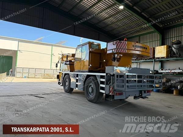 Liebherr LTM 1030-2 Univerzální terénní jeřáby