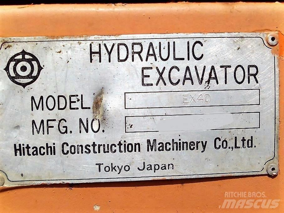Hitachi EX 40 Mini rýpadla < 7t