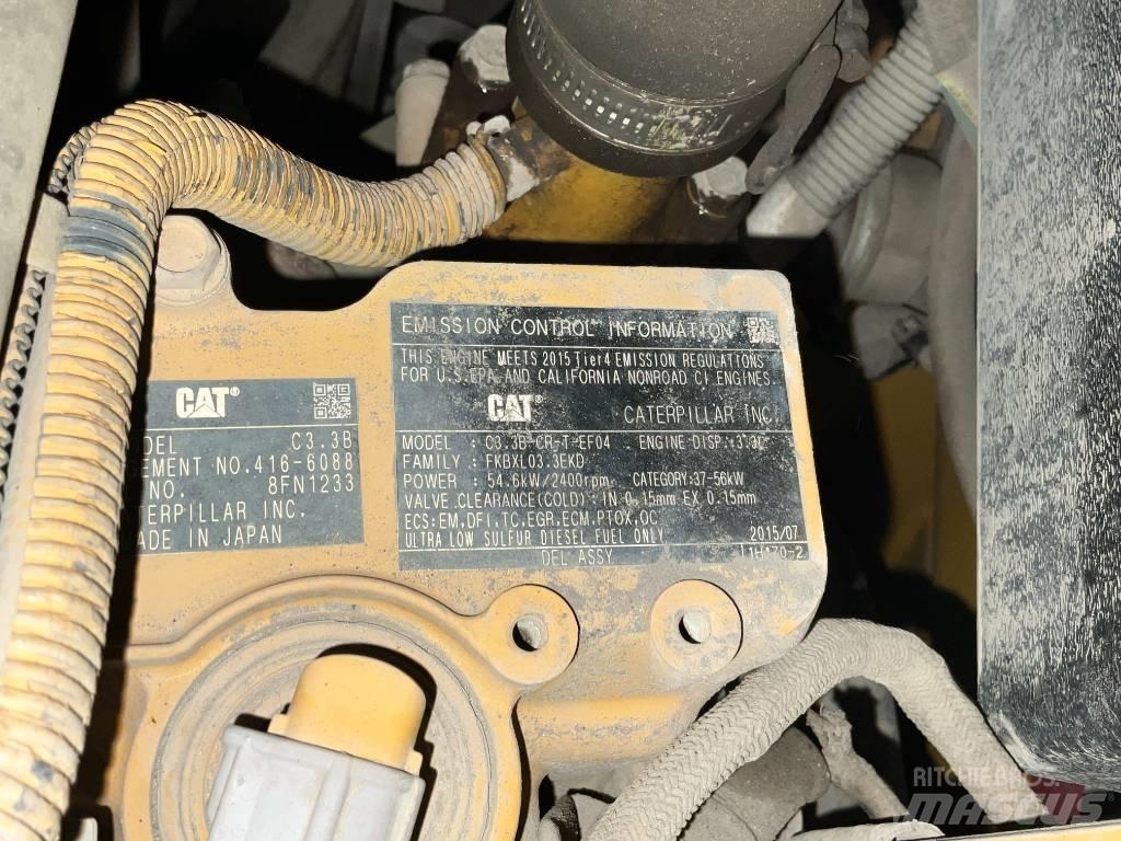 CAT 906 M Kolové nakladače